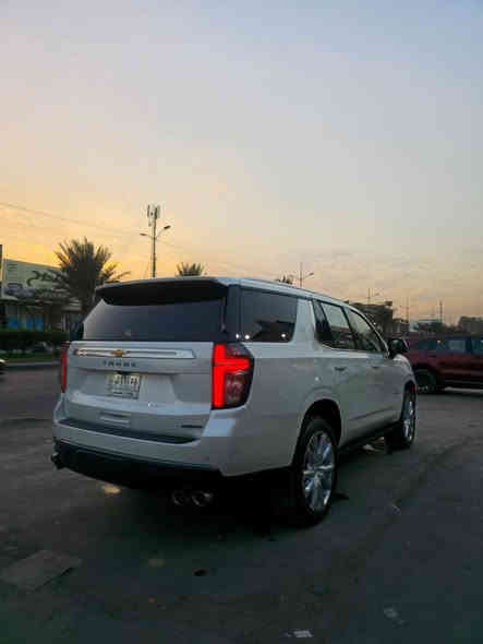 السلام عليكم
للبيع تاهو موديل 2023
( هاي كانتري ) وارد امريكي  أعلى فئة بالتاهو نفس مواصفات الكاديلاك السكاليد فول للأخير ماكو شي مابيها حرفيا كاديلاك اسكاليد 
اعلى من مواصفات البريميره 

بانوراما 
جكات
داتا شو 
شاشات بلادية
دوسات كهرباء
ستيرن كهرباء
مرايات قلابة وشفط
تشغيل عن بعد 
تجوة وسطية كهرباء وبيهة قاصة
تبريد بالكشنات
تدفئة ستيرن
كشن خلفي منفصل VIP
حساسات كل الاتجاهات
هوك كهرباء تحكم داخل السيارة
جكات درجات تصعد وتنزل اوتو
كشن هزاز تنبيه 
نظام كار بلي واوتو اندرويد
صندوك بالرجل ينفتح
كشنات كهرباء كلها والتحكم بيهة من كل مكان كهربائيا
شاشة وسطية كبيرة
كامرات عدد 360 
مرايه الوسطيه كامره 
ويل كروم حجم ٢٢
٤ وضعيات قيادة
رادارات + حساسات اوتو بارك 
تحديد مسار
صاج ملكي بأطار نيكل
داخل اسبريسو
وبعد هواي مواصفات متخلص 
ابحث عن مواصفات ال هاي كانتري وشوف 

السيارة جاهزة من جميع النواحي تخم تاير مال شركة برجستون صدر وجكات ومحرك وكير كلة على وضع الشركة 

محرك 8 سلندر 6.200 اقوى محرك بالتاهو 

كير 10 نمر 

ماشيه : 16 مايل يعني بحاله الزيرو 

صور الحادث بالمنشور 

رقم بغداد سنوية بأسمي 

حادث خلفي بدون ايرباك السياره كلها بلاديه مكفوله

بيهة قطعتين صبغ الجاملاغات الخلفيه فقط
والباب الخلفي مبدل بلادي نفس لون  بدون صبغ 

مكاني بغداد الطالبيه 

السعر :  51.000 يعني 5 شدات و 10 اوراق وبيها مجال ان شاء الله 
المبيعات : ***********
***********
***********
***********
