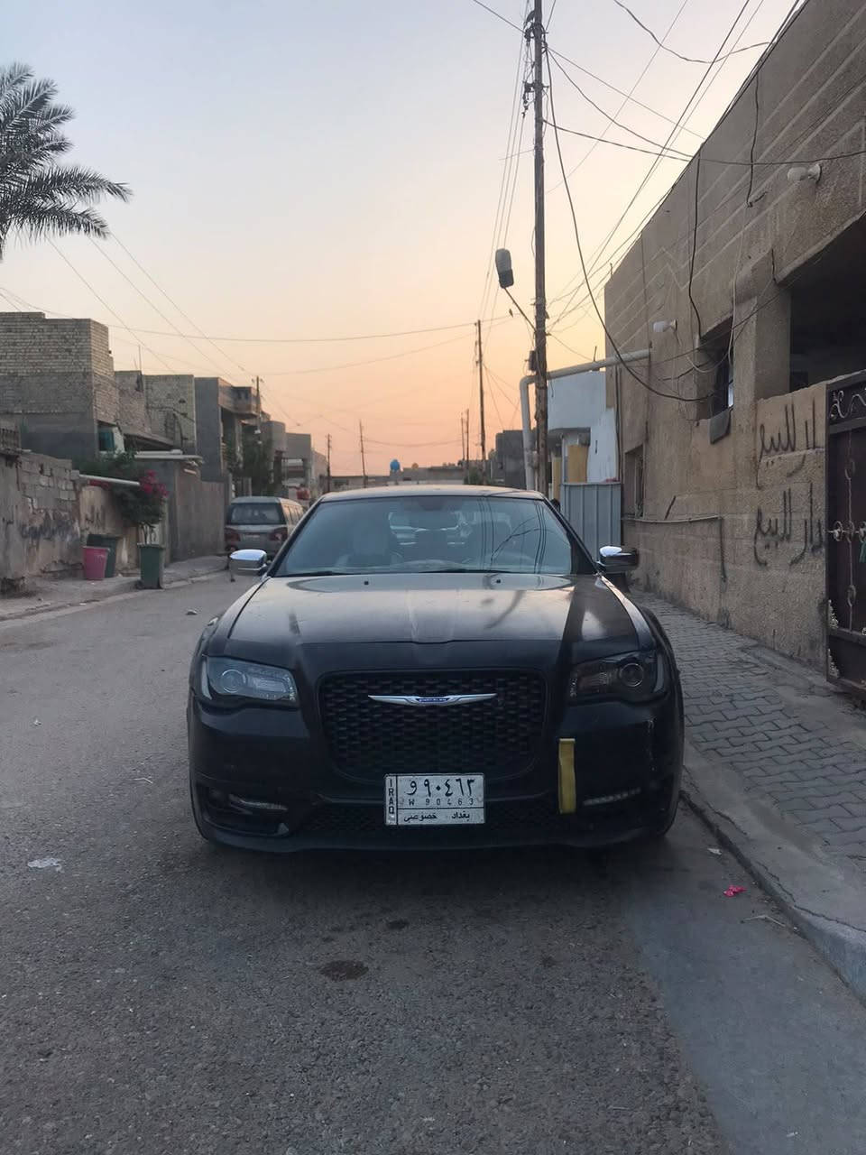اوباما ٢٠١٣ فول مواصفات ماعدا الفتحه سياره بيهه تبديل باب سدر والخلفي بدون داخل برغي نقص مابيهه تبريد برادو محرك وكير مال ١٩ جدد عربانه خلفيه جديده سدر جديد اي نقص مابيهه السعر ١٤٥ ***********بيع
