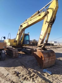 حفارة كوماتسو • ٢٩٠