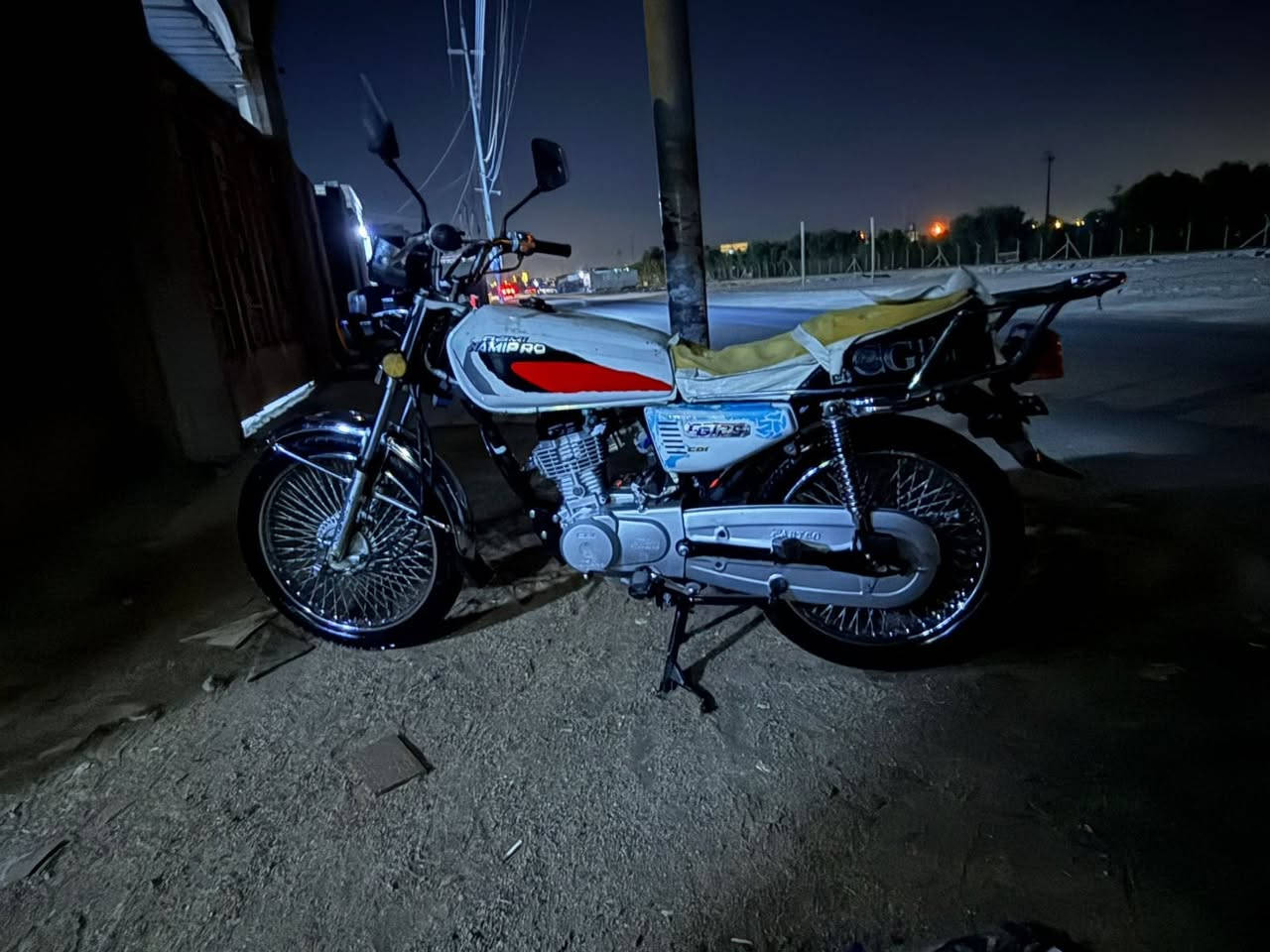 اوراق مديل ٢١. مكينه  cc  ٠٧٨١٤٢٦ ٧٠٨٩ اصولي ب اسمي. سعر ٨٥٠.
