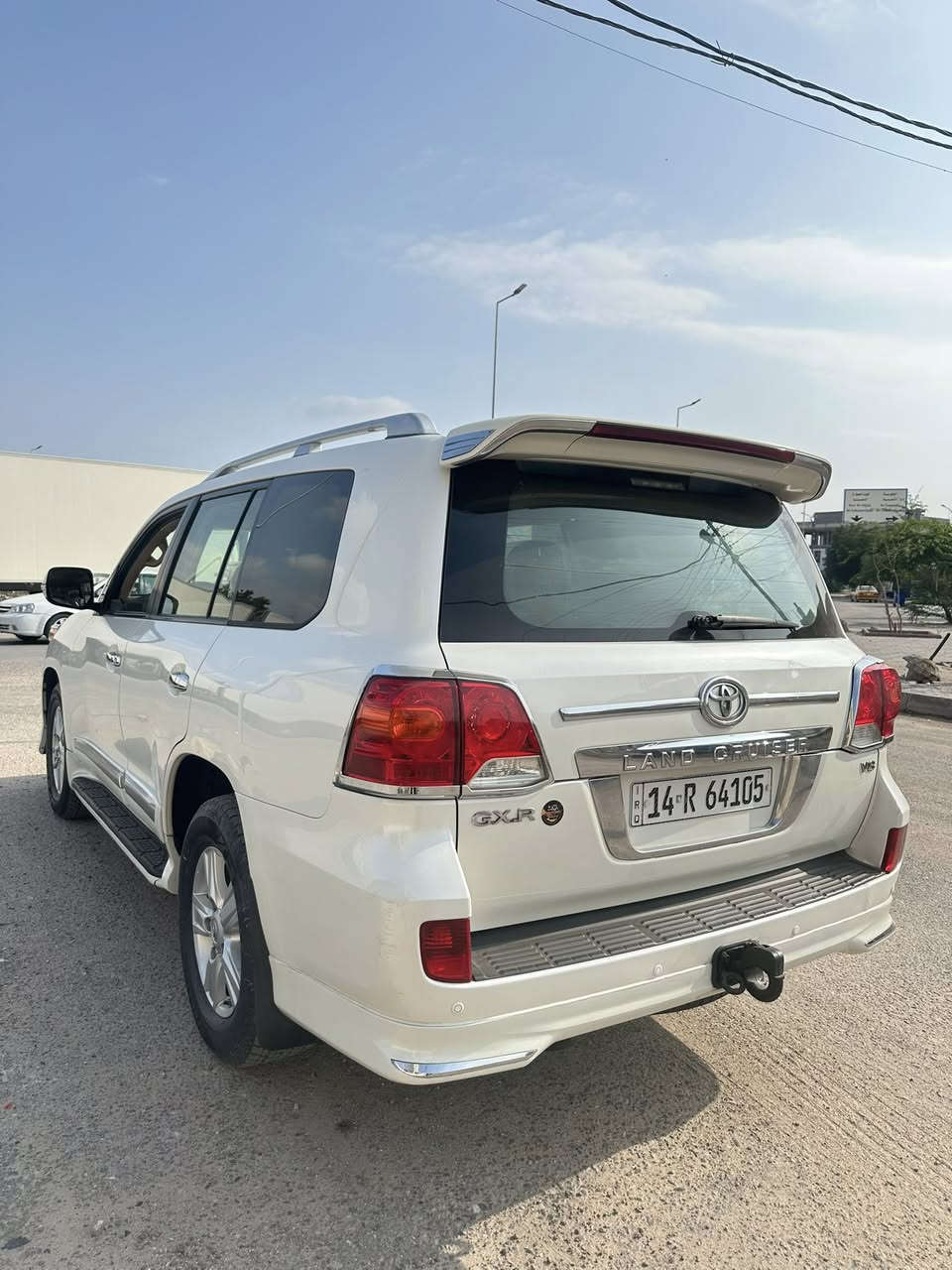 لاندكروز 2014 خليجي فطيم رقم بصره جديد باسمي
مكفول صبغ ضربه تبديل  
فول موصفاتGxR.
 حساسات امامي خلفي كامره خلفي شاشه بصمه تشغيل عن بعد داخل قرميدي   فتحه كشنات كهرباء باقي موصفات معروفه. شراي يتصل ***********
بيع او مراوس
