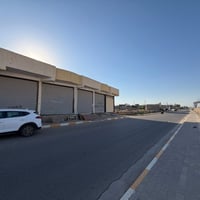 محلات عدد 5 للايجار البفراج قرب البوابه الجديده مقطعات واكو بيهن مفتوح...