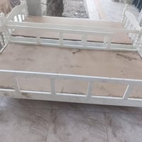 سرير • غرفة نوم • للبيع