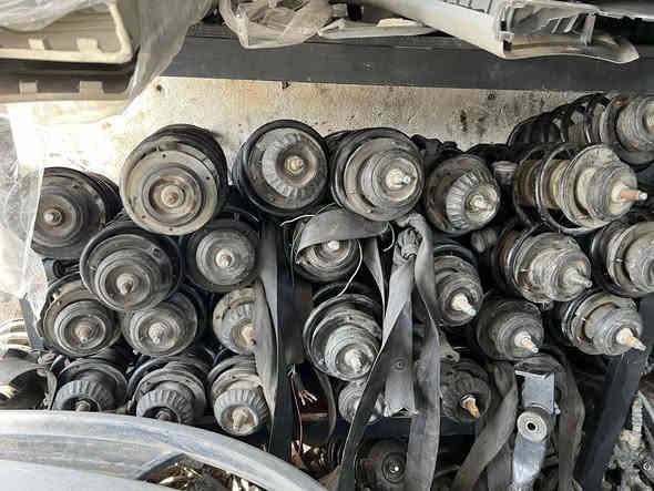 دبل ولوي وقاعده افيو
فلنجات خلفيه افيو
اسطاب اكسل خلفي افيو
فج امامي افيو
مضوب فريم ممه افيو
للاستفسار 
واتساب ***********
واتساب ***********
يوجد توصيل لجميع محافظات العراق
