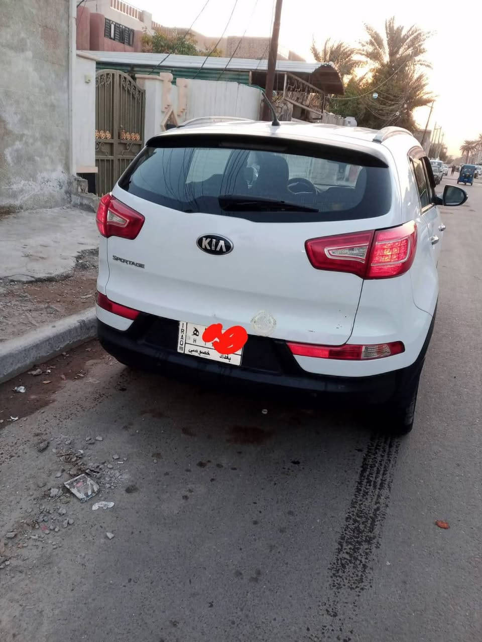 سبورتج خليجي 2014 بيها حادث ومصلح تبديل بنيد ودعاميه اماميه حادثها بسيط وبيها بارد باب السايق
كد شبر مع بارد في قبق الجنطه السيارةحلوة  السعر 130$
هاتف ***********
