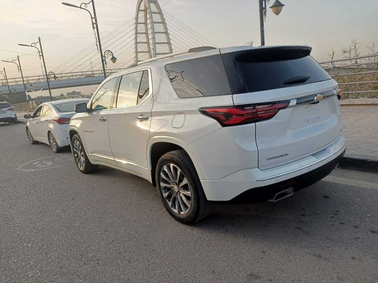 ترافرس موديل 2023، فئة بريمير، فووول مواصفات
لون أبيض صدفي، ماشية 53 قابل للزيادة
سيارة حرة، رقم ميسان
الحادث ورقم الشاصي مرفق بالصور
السعر خاص أو الأتصال ع الرقم
***********
