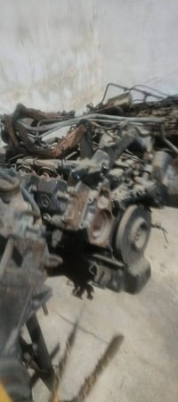 محرك • ٦ فولت • مكفول