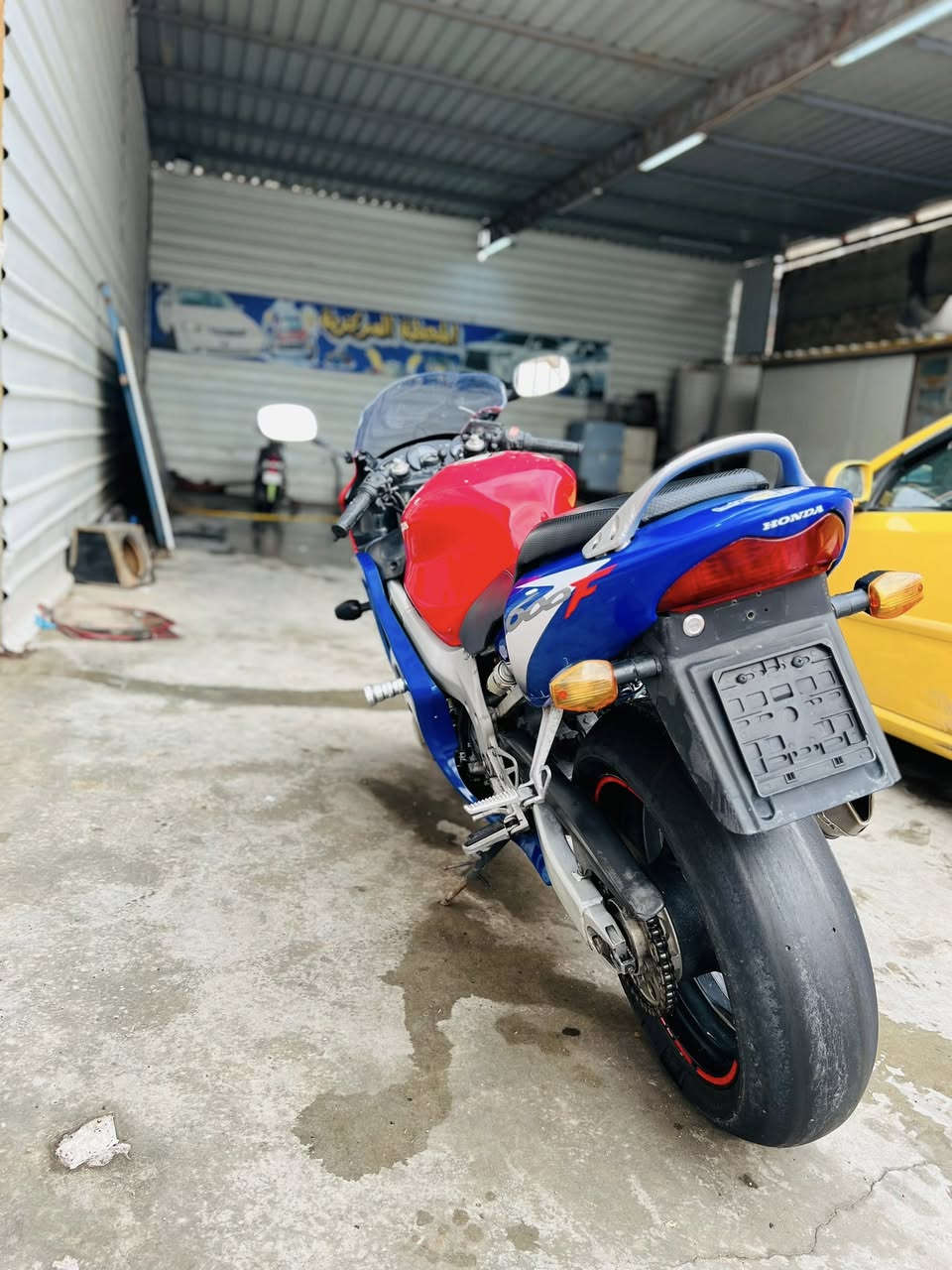 F4 600

سلام عليكم 

دراجه F4 600

كفاله عامه 

برغي ممفتوح 

زوج تايرات جلاتين 

السعر 20 وبيه مجال 

مكاني بغداد الحسينية 

للستفسار ***********
