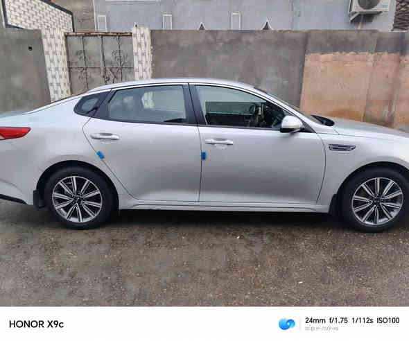 السلام عليكم كيا اوبتيما 2020 رقم مثنى انكليزي مكفوله كفاله عامه حته من الزلغ ماشيه 106الف تحكم ستيرن تبريد قطعتين حساس خلفي وامامي ويل كب 5 مرايات شفط ارضيه جلد تخم تاير حداديه وظع الشركه السعر 200وبيها مجال محرك 2400 ***********
