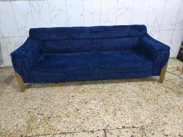 تخم تركي سرير قلاب 10 مقاعد نظيف 
سعره 420 وبي مجال لبياع 
يوجد توصيل بكروه ب واتساب
***********
