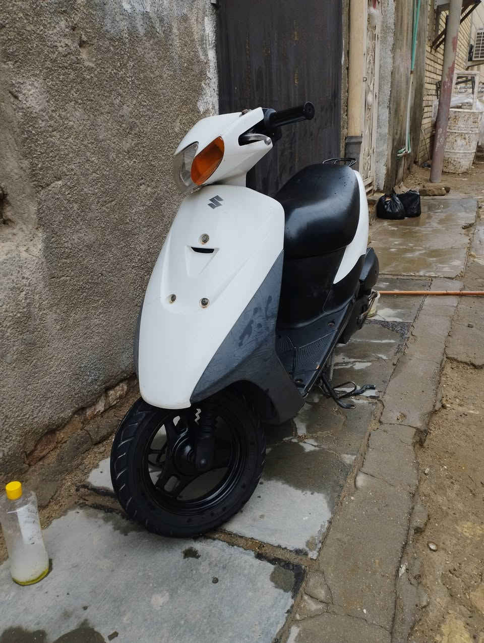 سلام عليكم دراجه ساسوكي رياضي للبيع الدراجه شغاله كهربيات كله سلف هندر بكل وقت باقي التفاصيل الاتصال عله الرقم *********** متواجد بكل وقت مستعجل على بيعته
