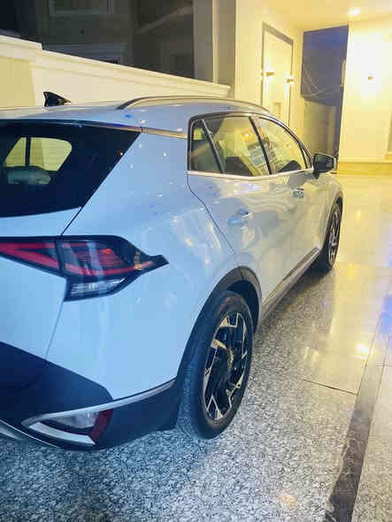 سلام عليكم سبورتج البيع 24 رقم اربيل تريد تحويل او وكاله السيارة كفالة عامه ماشيه 24 السيارة عله وضع الشركة السعر 22800 وبيه مجال المكان الرمادي ***********
