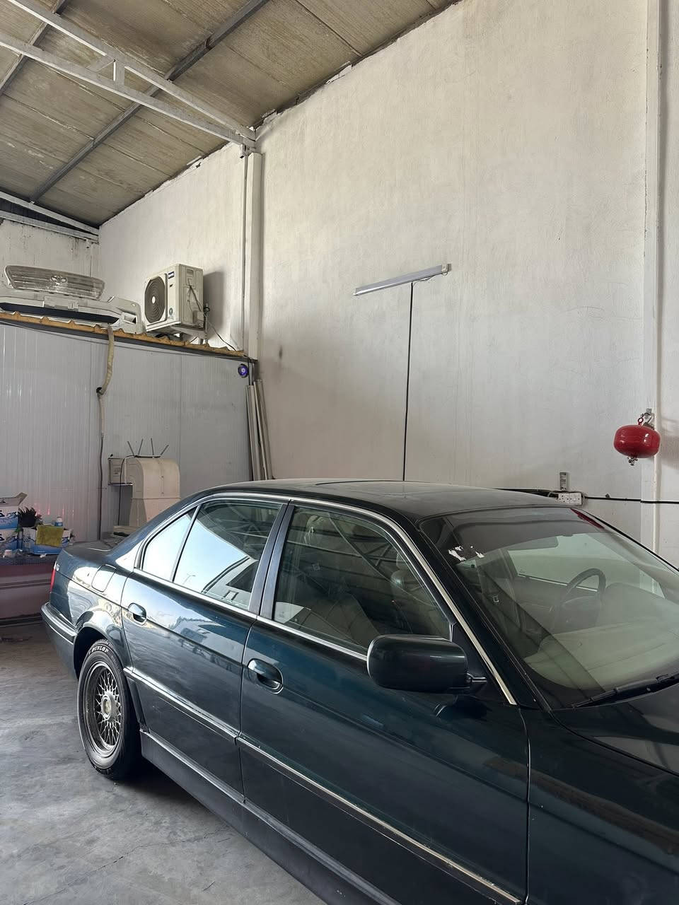 للبيع او مراوس   بي ام كاسحه مديل 95 سياره كلش حلوه صبغ فقط بدون اي ضربه وبدون معجون السياره مكينه 8 مكينه كير بل كارتون موصفات فول لفول سلايت شغال جنطه شفط لايت عدسه تبريد بيانو تخم تاير جديد سياره تخبل احلى من الصور رقم كركوك تحويل ثاني يومً  مكان السياره بغداد سعر خاص او اتصل ع رقم والرد سريع سعر مناسب 
*********** اتصال 👉
*********** 👉
