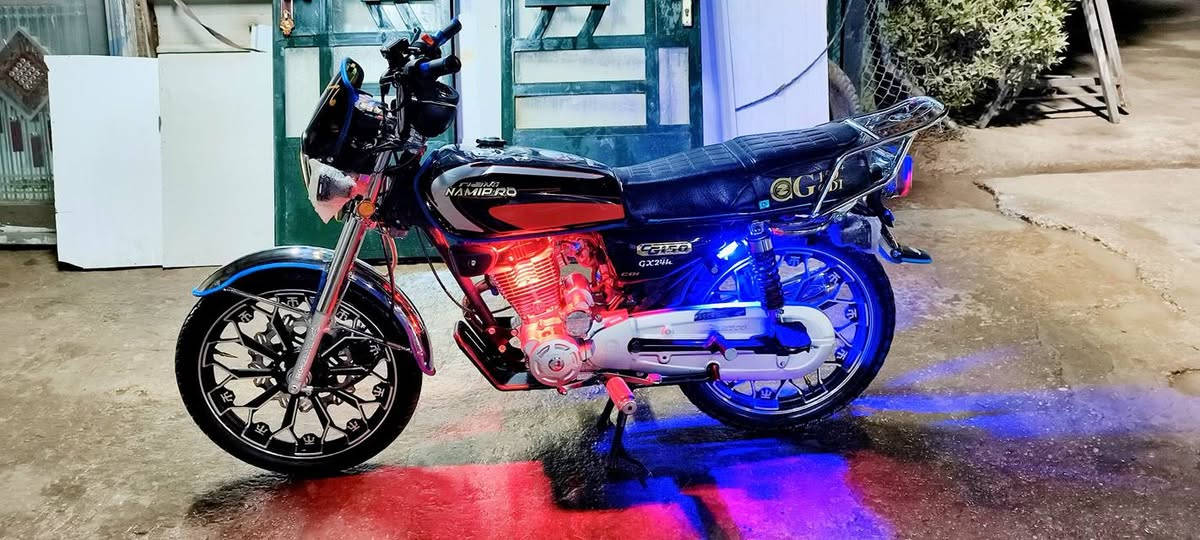 سلام عليكم دراجه ايراني اللبيع 2025
مكفوله كفاله عامه شلعه معدل...سعر 850وبيه مجال ... تايرات جوبلس +سماعات 
+شاير رماش بيض+نشرات العنوان بغداد الاعظميه شارع ضباط 
رقم الهاتف ***********
