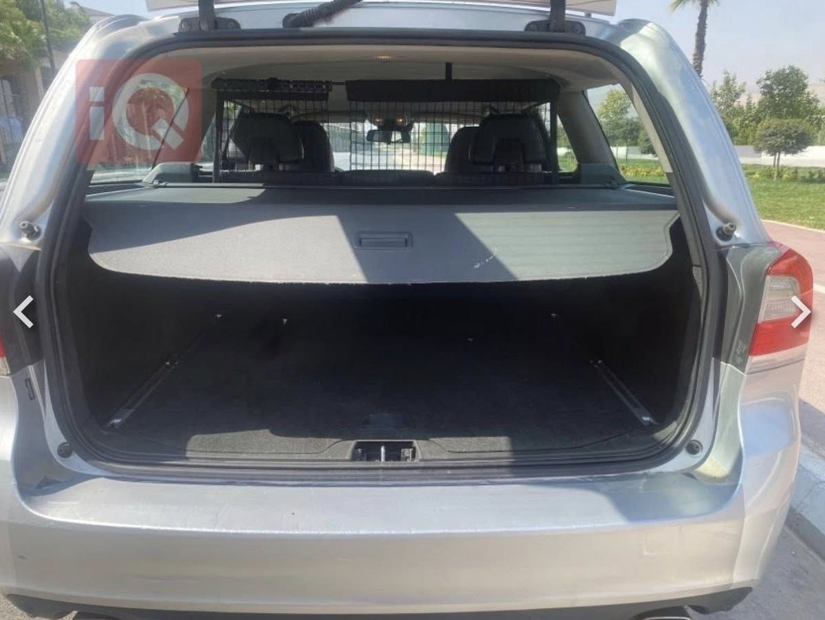 volvo
v70
موديل2016
سياره جديده مكفوله كفاله عامه بدون حادث و صبغ
رقم و سنويه جديده فول مواصفات بدون سلايت كير و مكينه بشرط 
سعر 105
بي مجال شويه 
رقم***********
