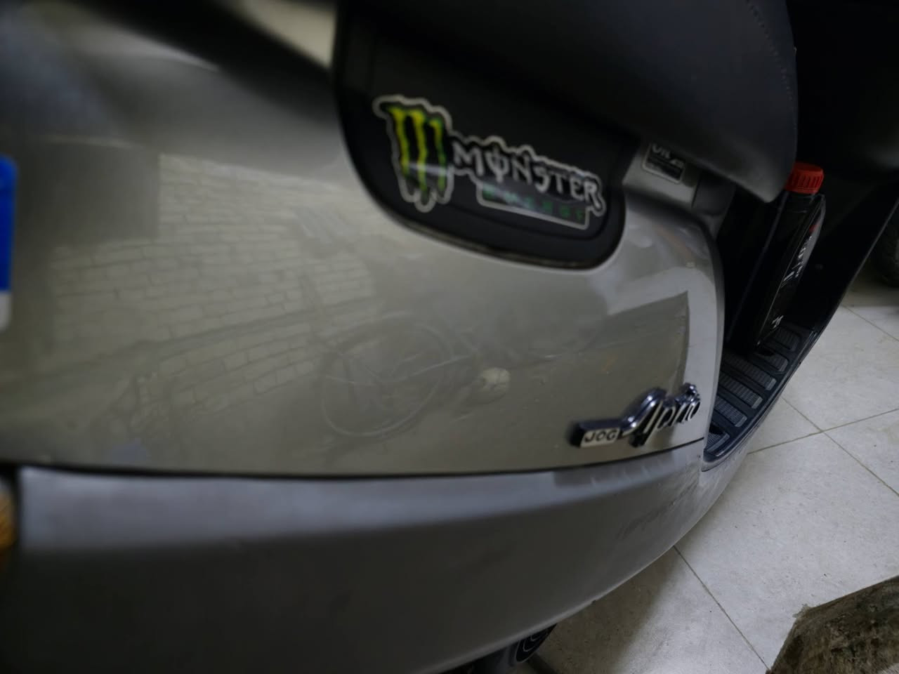 سلام عليكم بطة ٩٩ لون نفطي للبيع 
دراجة نضيفه كلش شرط ما مفتوحه حتة الكلجات ما مفتوحه
قبل شهرين طلعته من الحاوية وصل معرض  موجود
 دراجة كاملة ما بيه نقص كله شغالة بيه شلع قوية ومعدل ٦٠ 
دراجة استخدام قليل جداً وبلحقيقة احلة من الصور  سعر ٦٧٥ وبيه مجال بسيط رقمي  *********** ( بياع شره مو شراي لا تعلق )مكاني كربلاء حي السلام
