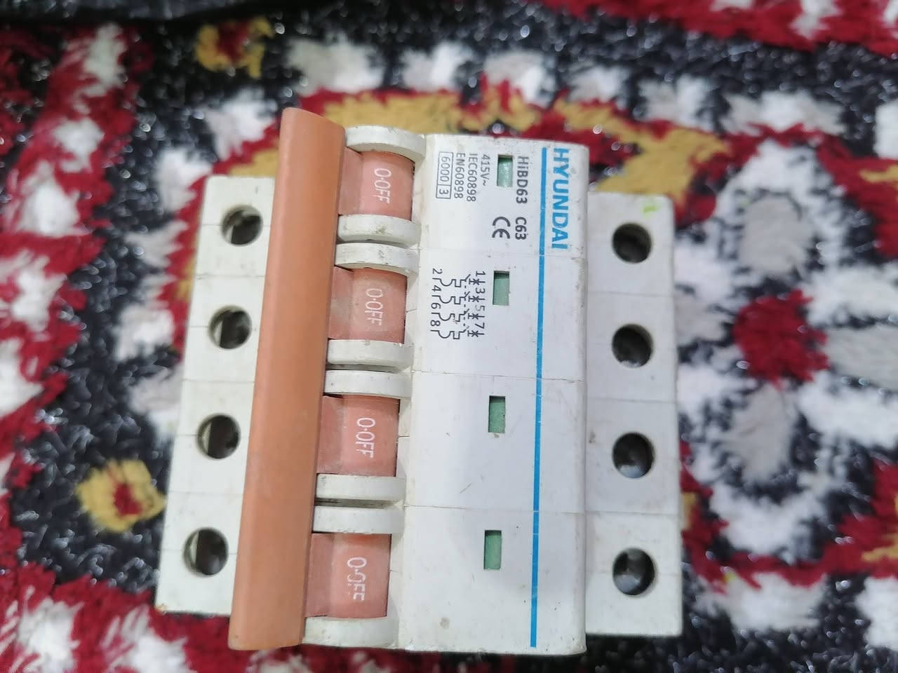 للبيع غراض شلعه وحده ومفرد
٢ ماطور غساله شغالات 
دريل جك همر شغال
كوسره شغاله عوزه بس برغي واحد
جوزه رباعيه
محولات لدات شغالات بس ماعرف بحجامهم وقدرتهم
نشره كلوبات اصفر قوي طكتين
ابيعهن كلهن شعل وبيع مفرد اليراسلني هسه اله خصم وسعار مناسبه جدا اتصل على هذا الرقم ***********
