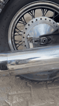 Honda shadow 400cc
هوندا شادو ٤٠٠ سي سي
مكينه بالجيس مكفولة وناعمة
ضفيره بلادية
ماسية ٤٦ فقط
نظافة واضحة بالصور
بسعر ١٧$ ومجال بسيط للشراي
بدون رقم بدون رقم 
مكانها بغداد / المحمودية 
***********
