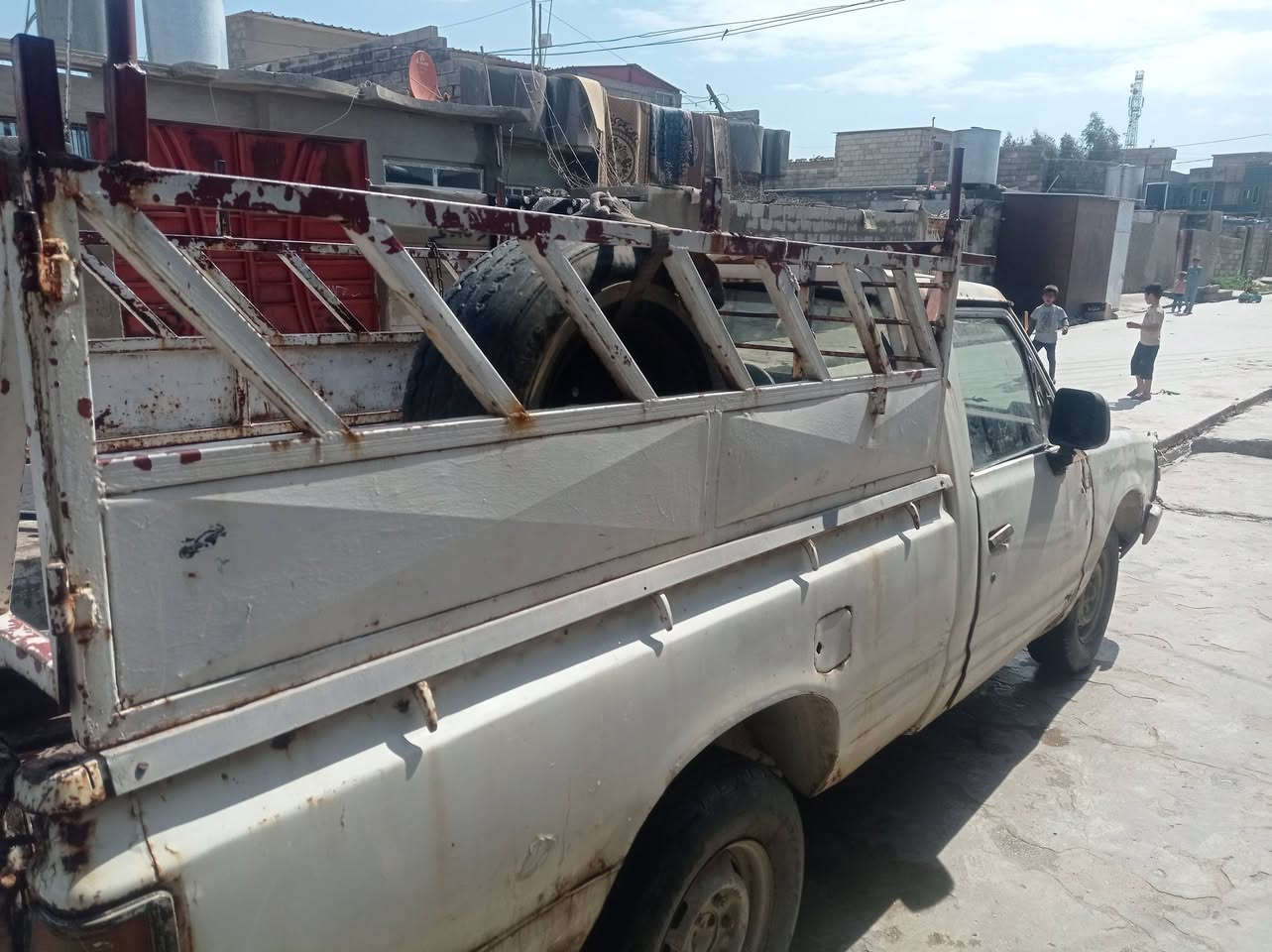 دادسن 1984 شرعي متوفي الوكيل موجود مكينه وكير واكسن شرط كابون مابي خيسان بي من جهة النفر شبرين والباقي كدام العين اي تفاصيل ماعندي بعد السعر 10 المكان مشيرفه


**إذا كنت صاحب هذا الإعلان وتريد حذفه لأي سبب، رجاءا أرسل رسالة إلى الدعم الفني**