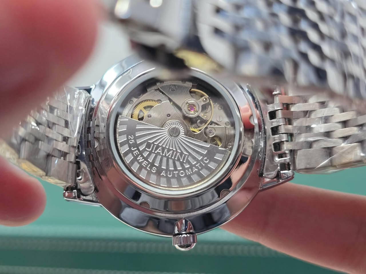 السلام عليكم ساعة يد رجالية ميكانيكية ذاتية الربط من نوع JIAMINI تتميز بتصميم كاجوال 
اخوان الساعه مزاد يوم واحد اعلى سعر ابيع مزادها يبدي من 25 الف


**إذا كنت صاحب هذا الإعلان وتريد حذفه لأي سبب، رجاءا أرسل رسالة إلى الدعم الفني**