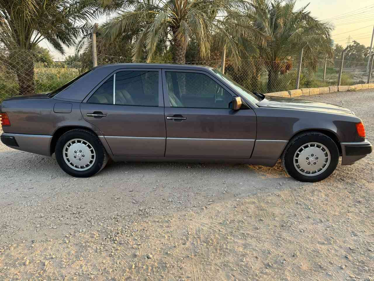مارسدس دب  92
مكينه عنكبوت قبق اسود 
مكفوله بدون صبغ صبغ ابلاد
سلايت 
تبريد ثلج 
سياره وضع الوكاله 
رقم صلاح دين دولي           بيع مستعجل
مكلف بالنشر رقم صاحب سياره ***********

