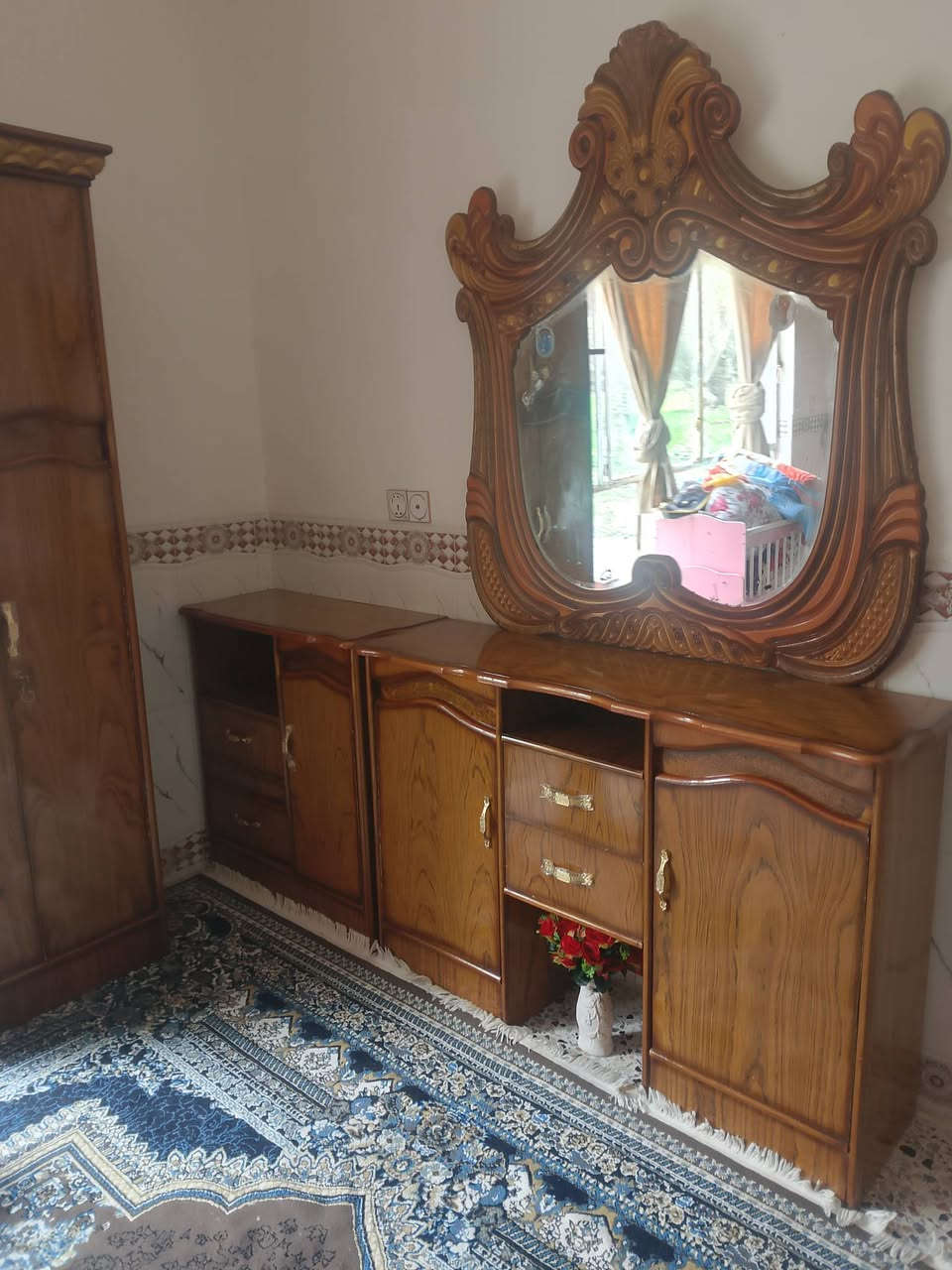 سلام عليكم ورحمة الله وبركاته 
اخوان غرفه للبيع صاج خارج وداخل حطاطه السوك نضافه 100/95 او 100/100 مثل ماواضح بل تصوير لا سناب ولا فلتر ولله كامره عاديه ونضافه فول مستعمله اقل سنه مال عريس كنتور قاطين زاويه كنتوريه قاطين  جربايه حطاطه وسبع رجلين. مكان بغداد اليوسفيه سعر 700 وبيه مجال وشراي يؤمر امر 
للتواصل خاص موجود وهاذه رقمي 
***********
***********
