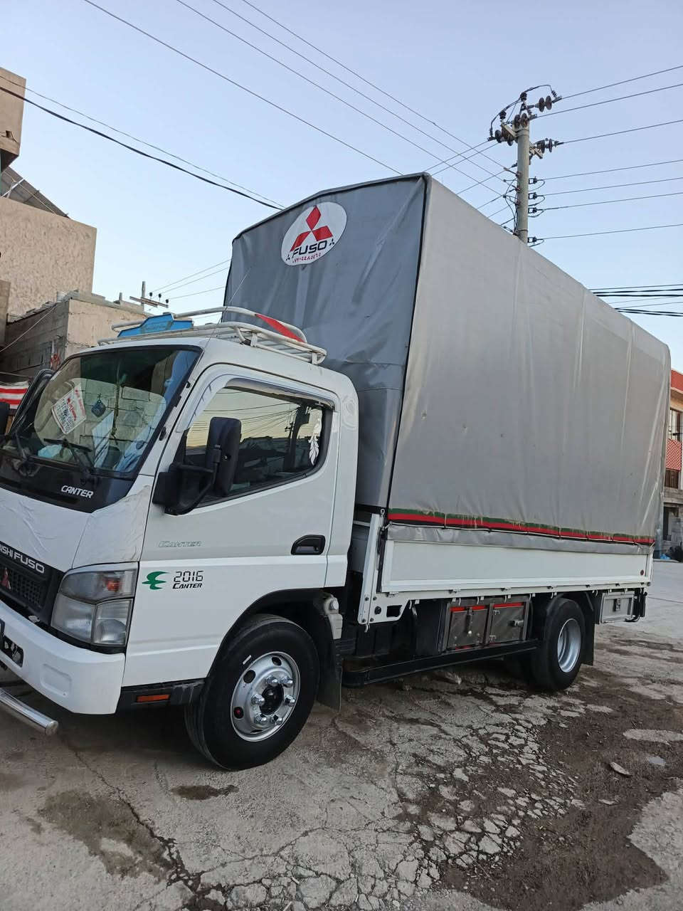 سلام عليكم 
كنتر للبيع موديل 2016  سيارة مكفولة تحويل ثاني يوم سنوية لحد 2030 سيارة مال جناي امانت الله سيارة محملهة بس قنفات مامتعوبة  مكانهة سليمانية السعر 225 وبيهة مجال 
رقم ***********.=. يوجد خاص
