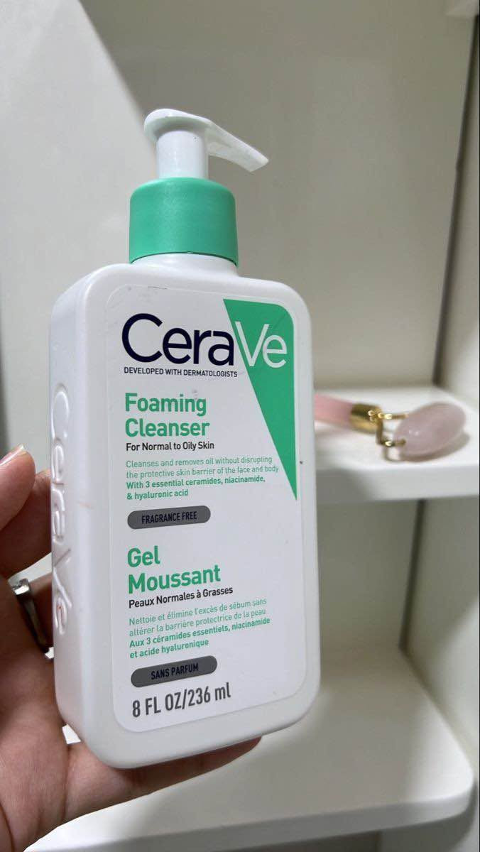 ⁨ غسول CeraVe ✨

* الأخضر (Foaming Cleanser): ينظف البشرة بلطف ويزيل الدهون والشوائب، مناسب للبشرة العادية⁩. 

⁨ الغسول سيرافي الأزرق (Blemish Control Cleanser): يساعد على تقليل الحبوب والرؤوس السوداء، ينظف المسام ويقلل الدهون، مناسب للبشرة الدهنية والمعرضة للحبوب💙⁩ البصرة, العراق


**إذا كنت صاحب هذا الإعلان وتريد حذفه لأي سبب، رجاءا أرسل رسالة إلى الدعم الفني**