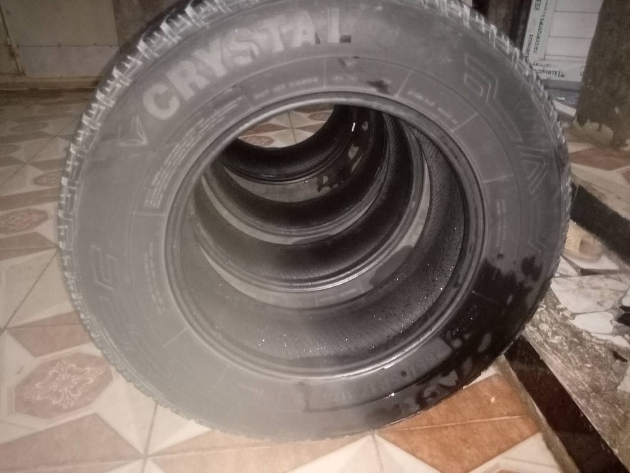 السلام عليكم تايرات تخم اربع قياس 265/65/17 مستعملات ولكن بحاله جيده انتاج 24 مكاني البصره للاستفسار *********** بسعر 75
