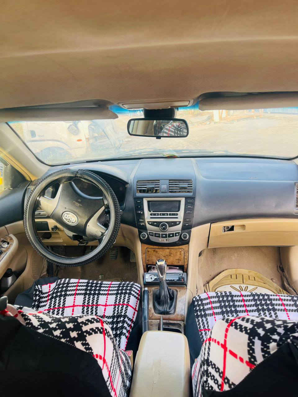 السلام عليكم للبيع او مراوس رقم نجف صدامي السعر 25واذا مراوس بعد افضل مكاني بصره  مدينه ***********
