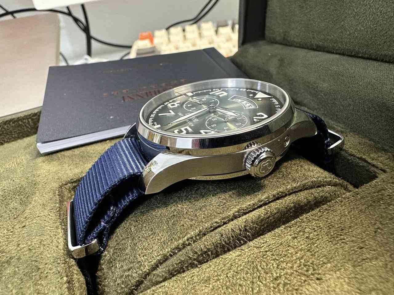 ساعة لوبيني ماركة صينية معروفة
محرك صناعة ستزن ياباني درجة أولى miyota 9032
محرك تعقيدات يوم و شهر و سنة 
الزجاج ياقوت درجة أولى 
السير ناتو من شركة نورس هم درجة أولى 
الساعة مع البوكس و الكتلوج 
السعر على الخاص


**إذا كنت صاحب هذا الإعلان وتريد حذفه لأي سبب، رجاءا أرسل رسالة إلى الدعم الفني**