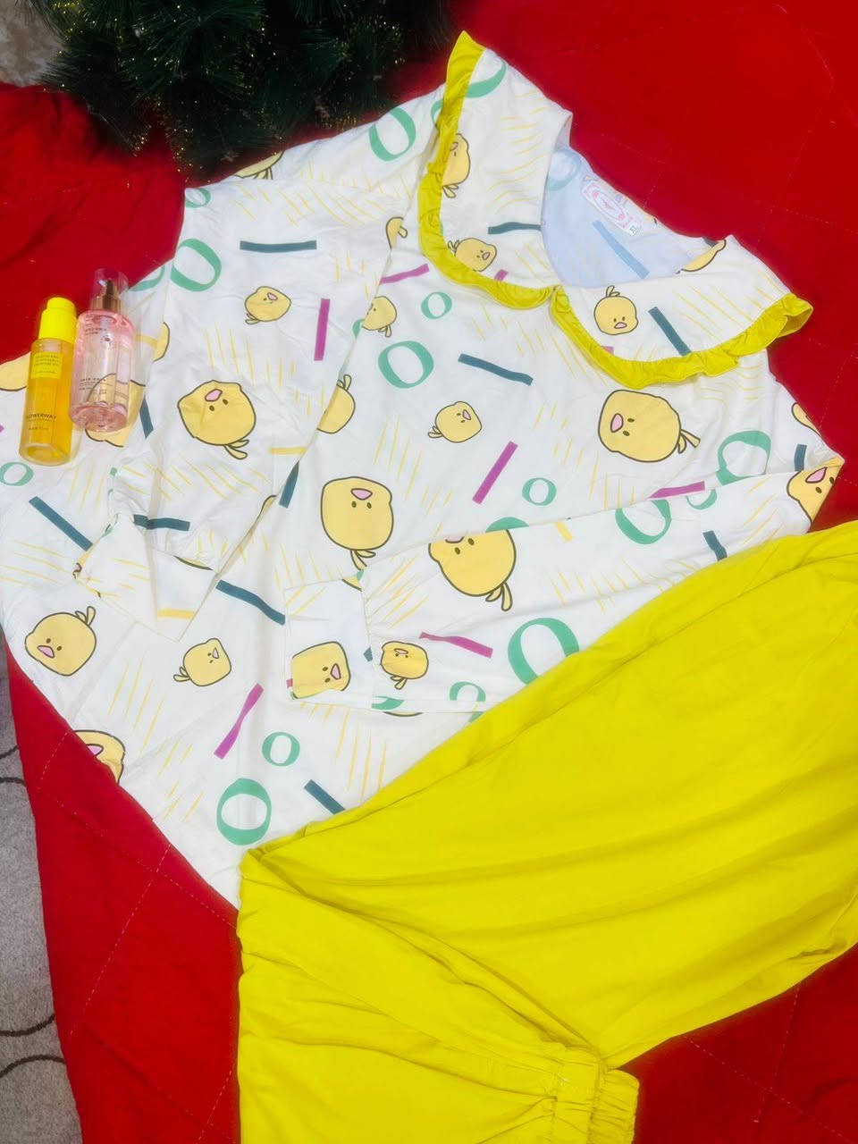 🎊🎄عروض راس السنه 🎄 🎉
تراكات نسائيه خامه تركيه جديده 🎄🎊
لتواصل واتس ***********
