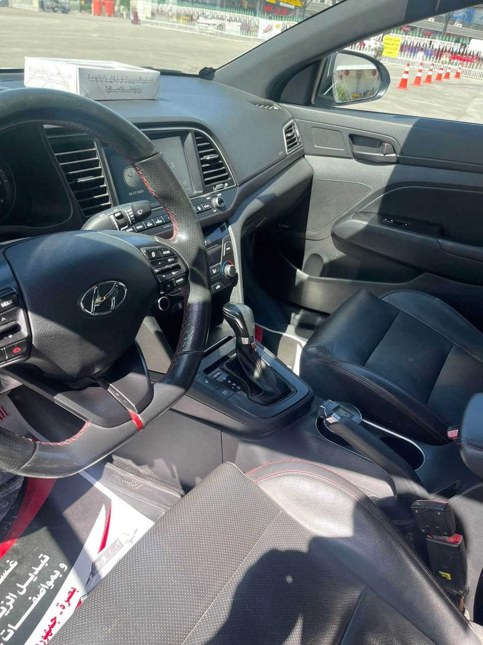 السلام عليكم اخوان النترا 2018 تيربو سبورت اعلى فئه بيهن وارد امريكي كفاله لا غرق لا دحجه لا زلوغ لا صبغ لا بارد كفاله حتى الدعاميات السياره فول مواصفات قماره سوده اصل فتحه مرايات سود ودفيوزر ودوس وجنح رياضي بلاد فجوج برمبو حمر حساسات اماميه خلفيه وجانبيه وبيها ذكاء قياده تمشي بحدها كشنات جلد مطرز باحمر بلادي السياره هواي بعد بيها مواصفات رقم بصره  نكليزي تحويل ثاني يوم ماشية 80 الف رايدها ب 155 وبيها مجال بسيط عنواني البصرة رقم هاتف *********** البصرة, العراق
