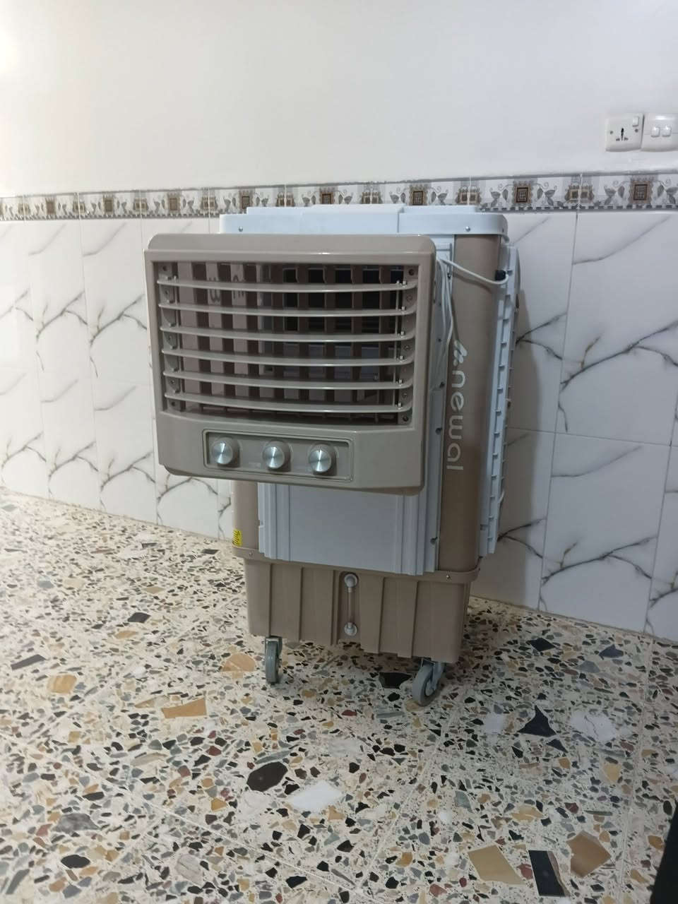 مبرده جديده باب الاول نوال السعر ٢٧٥ الف قفل ***********
