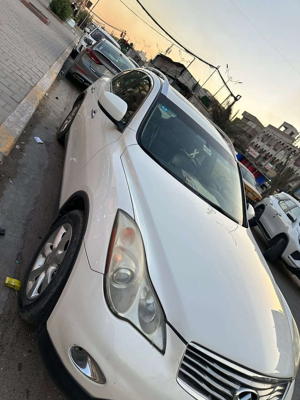 السلام عليكم
انفنتي EX35
 2010
موصفات السياره 
محرك ٦
كامرات 360
حساسات 360
مري قلاب
فتحه سقف
دخول ذكي 
كشنات كهرباء جلد تدفى تبريد 
خزن ميموري
جنطه كرهرباء
تحكم استيرن 
السياره ماشيه 55 ألف حقيقي 
السياره جاهز مابيها نقص 
(بيع مستعجل)
رقم الهاتف***********
