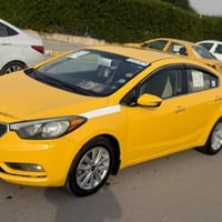 كيا فورتي للبيع محرك 2000  موديل 2015  وارد أمريكي سياره جاهزه من كلشي...