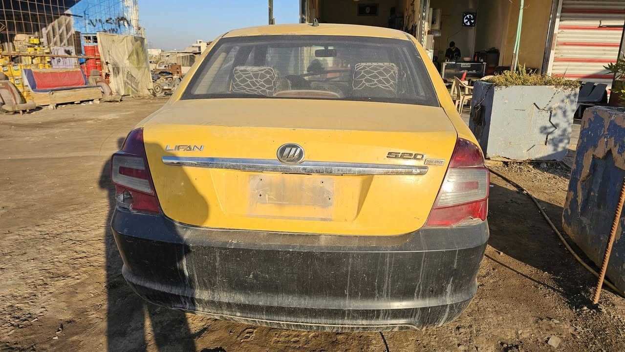 يالله
تفصيخ ليفان ٥٢٠ 
كير كلش جديد وشغال مع الضمان 
المحرك بيه بخار وصرف 
الكشر كلش نضيف مثل ماموضح بلصور 
مكاني بغداد جسر ديالئ الجديد 
هاتف ***********
ملاحظه : توصيل ماكو : رجاءآ لتخابرني على توصيل
