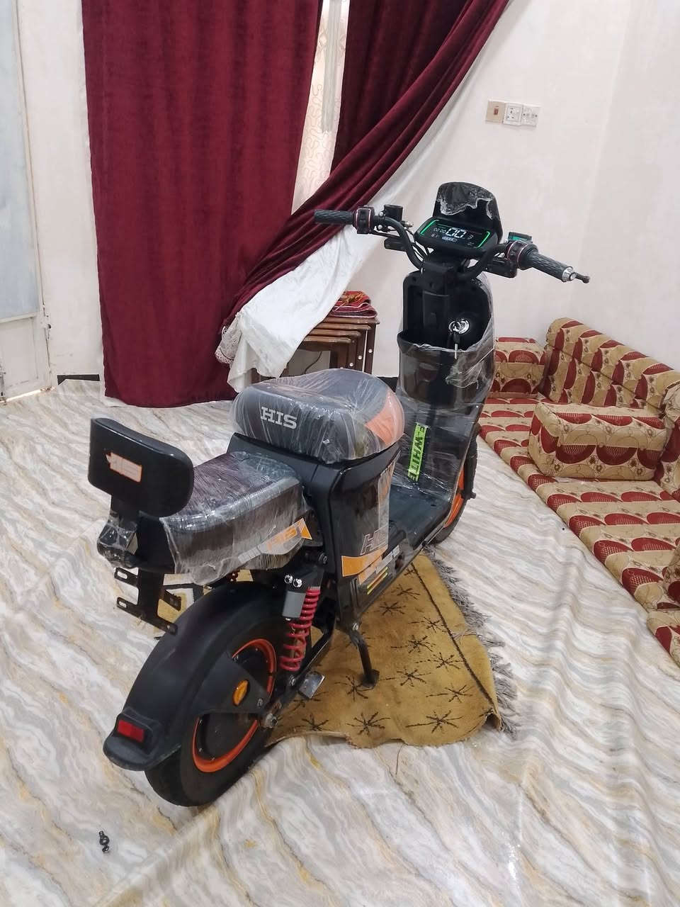 السلام عليكم دراجه شحن اكس 900 دراجه جديده كلش ربع دينار ما تصرف عليها موديل 2025 دراجه حلوه ونظيفه بطاريات جدا شرط الفحص بسرعه 99 سويجين زائد بصمه دراجه ما ناقصها اي شيء مكان البصره القبله سعر الدراجه 400 بيها مجال للشراي والشراء ينتصر على هذا الرقم ***********
