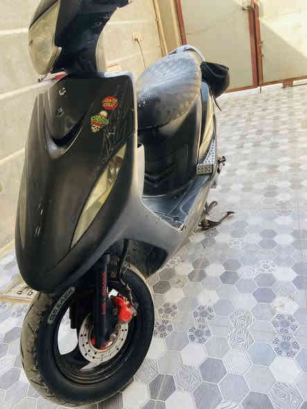 ماكس عدلة للبيع 
كلها ختم واحد مكينة ٤٩ بلاد ممفتوحة جيب فيتر وافحص سعر 700 وبيها مجال حك جيتك. 
المكان ديالى بعقوبة قريب ع فلكة الأمين وياها ورقة بس ما اعرف شنو الاستفسار على رقم ***********
