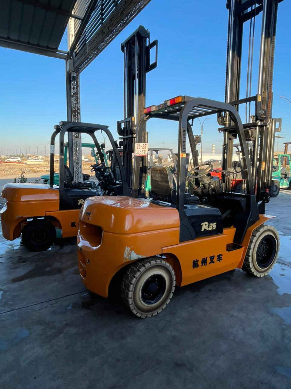 للبيع رافعه شوكية HC موديل  2021مكينه كير ازوزه ياباني اصلي5 3طن 3حركات منفيس دخول جديد 
 تاير ربل جديد 
العنوان ديالى بعقوبة قرب مديريه المرور 
موجود توصيل جميع المحافظات 
للاستفسار اكثر أتصل 
***********
***********
***********
