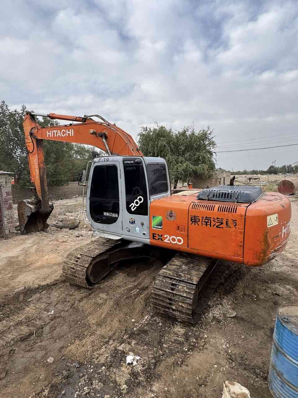 السلام عليكم
فايف مديل 99 

رقم قادسيه

محرك مامفتوح 

مضخه مجفته وعلى الشرط 

حداديه كلش نضيفه 

زنجبيل عرض 70

عنوان نجف

الشراي يتصل ويعرف السعر

***********
