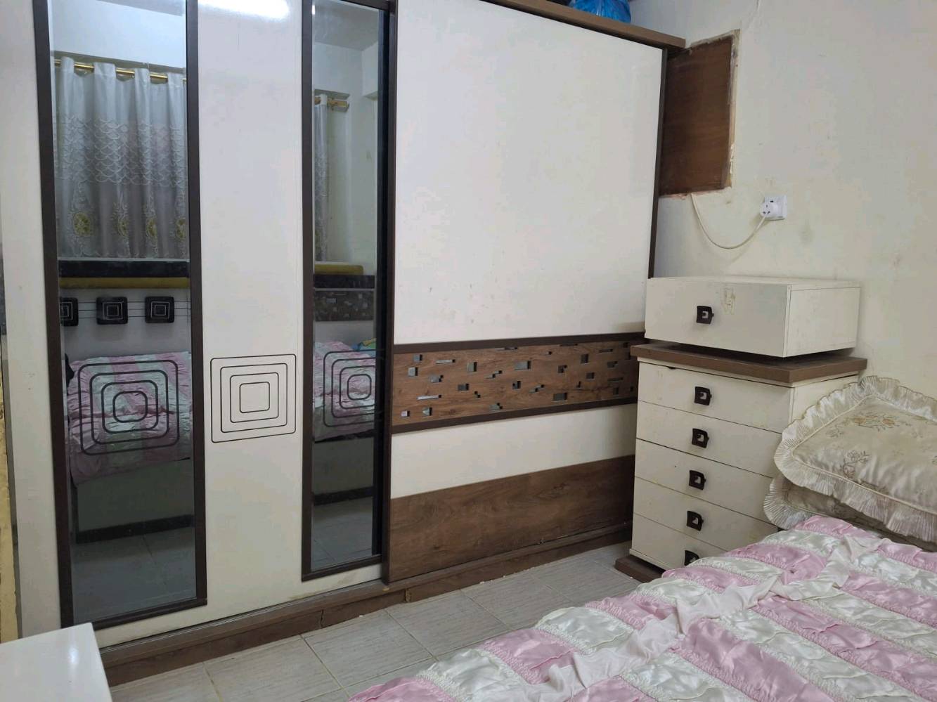غرفة نوم 260
وبيها مجال