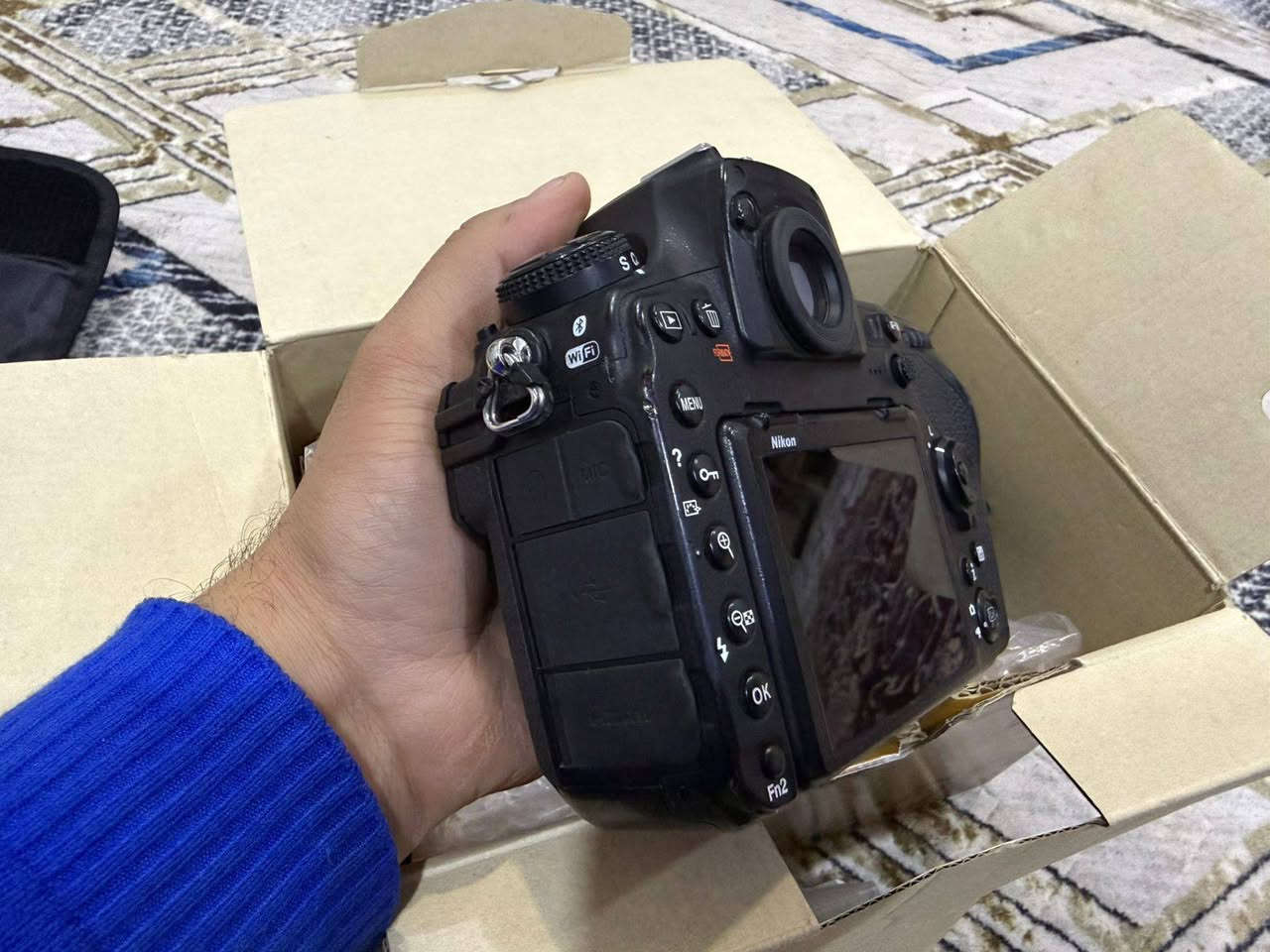 نيكون 850 نظيفه جدا
الشتر 134034

سعر البدي مع العدسه مليون و 950 وبيه مجال

كارتون ملحقاتها الاصليه 
مكاني بابل أو موجود توصيل 
***********
