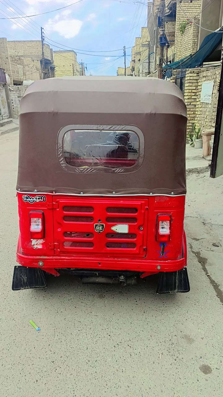 السلام عليكم تكتك للبيع موديل ١٨ رقم وسنويه التكتك خير من الله احله من الصوره لا تنقيص ولا تبخير  هزه جديده ارقام نكليزي سعرها ٤٦٥٠ وبيها مجال  للشراي مكاني الكفائات مال العبيدي ***********
