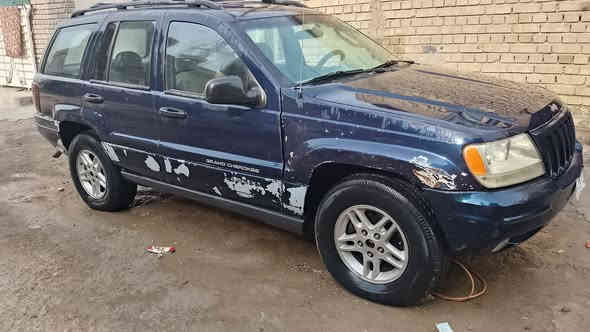 جيب شيروكي موديل 2004 بيه كازكيت خابطه بيعلك محرك كايم السعر50 الإتصال ***********
