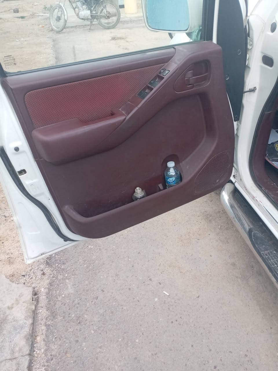 نفاره 2009 رقم الجديد بسمي مكينه بدايت تنقيص
السعر 90غير متواجد عل فيس ***********
