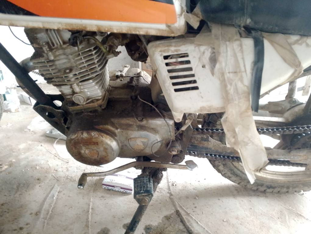 دراجه تايكر 4كير لايت امامي شغال هي شغاله كامله نص هندر تشتغل ترايك بيها للبصره تايرات جدد محركها نضيف كلش سعر250بيها مجال حك جيه عنوان محموديه رقم *********** بغداد, العراق
