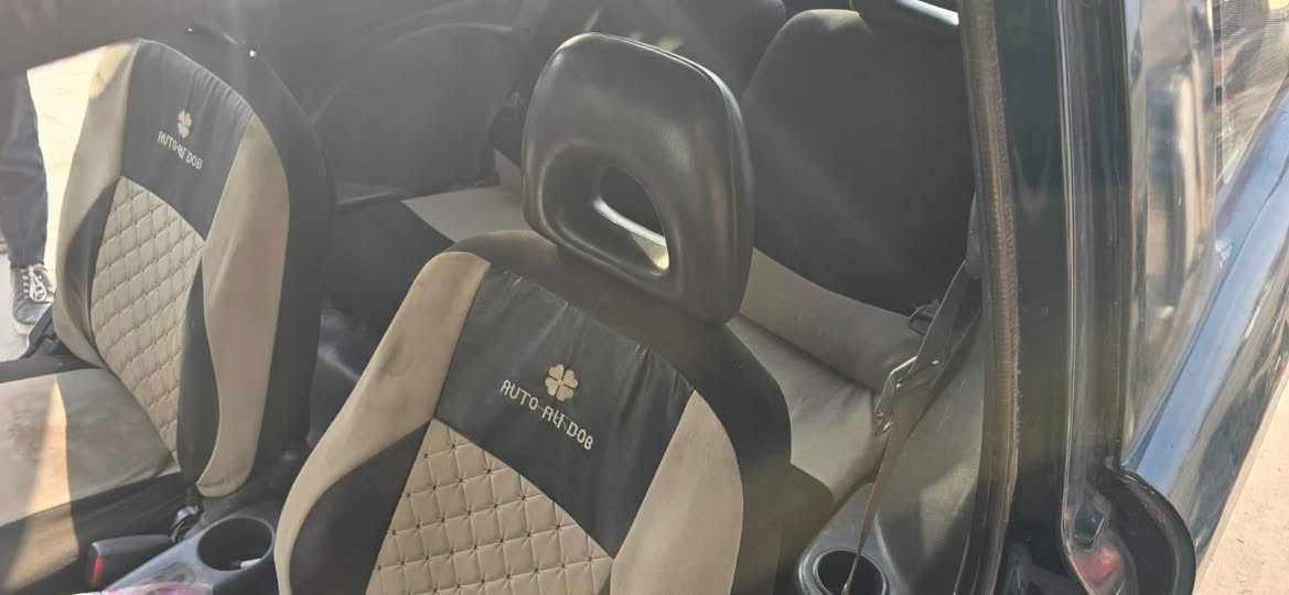 راف 4تك باب السياره حلوه ونضيفه يرادله ملحضات بصيطه سياره جديده اته ماتيك مكينه كامري سعر السياره 32$وبيه مجال مكاني ديالى بعقوبه ***********
