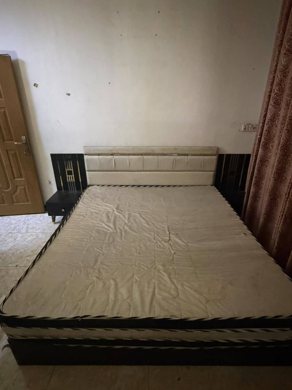 غرفه تركيه ٥قطع كلش نظيفه وياهه سبلت طن واحد سعر ٦٠٠بيهن مجال مكان الاعظميه


**إذا كنت صاحب هذا الإعلان وتريد حذفه لأي سبب، رجاءا أرسل رسالة إلى الدعم الفني**