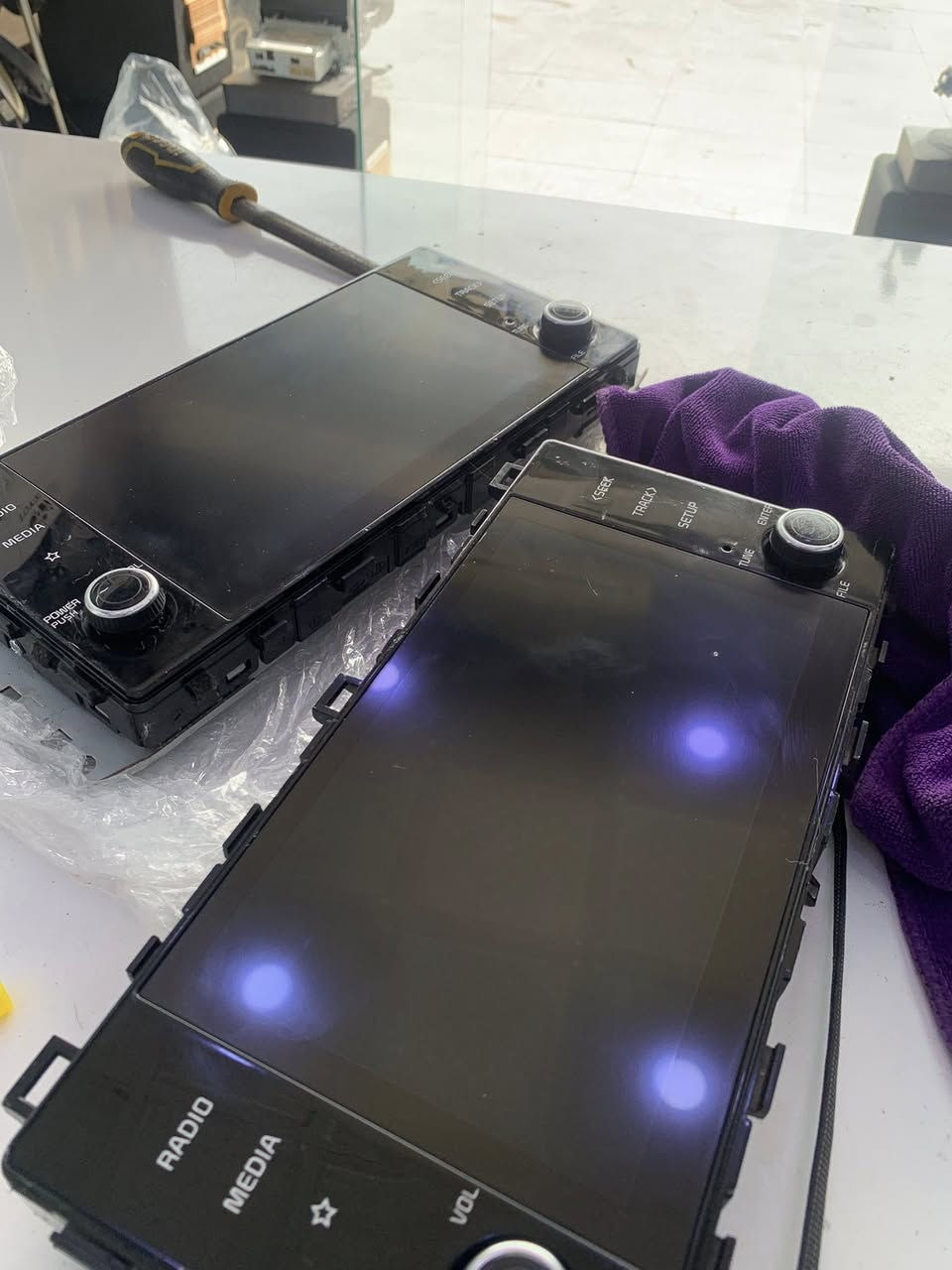 تبديل شاشة كاملة نوع سياره كيا سبورتج 2024 العنوان حي العدل شارع الاسواق المركزية على شارع عام ***********
